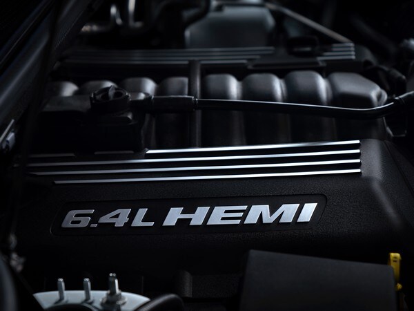 Here’s What You Get on a Fully Loaded 2021 Dodge Durango | Kelley Blue Book