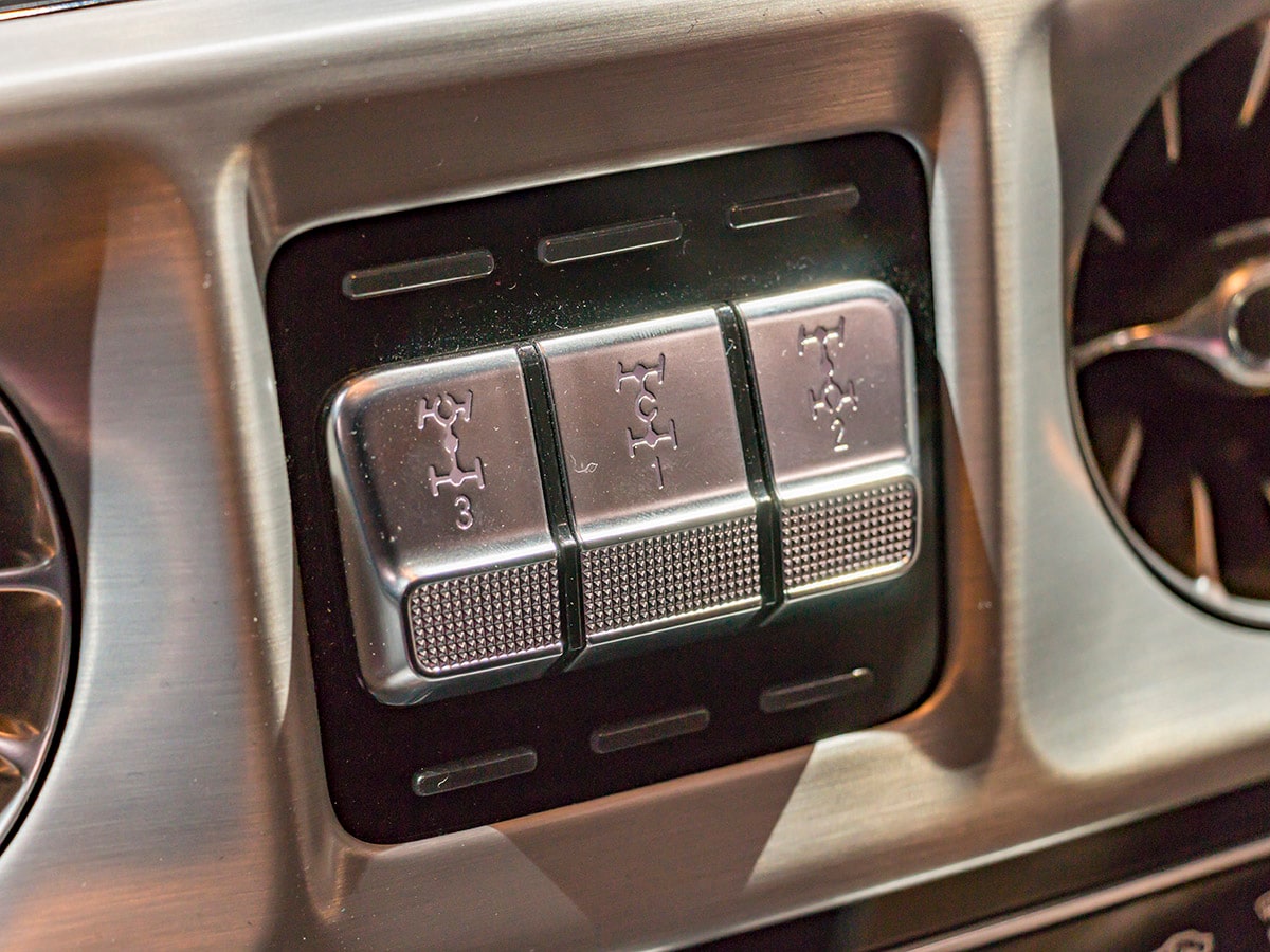 13 2019 Mercedes Benz G550 NAIAS KBB