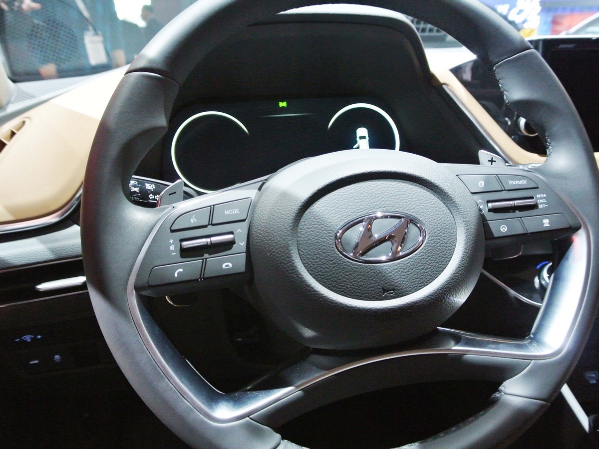 13 2020 Hyundai Sontata Live