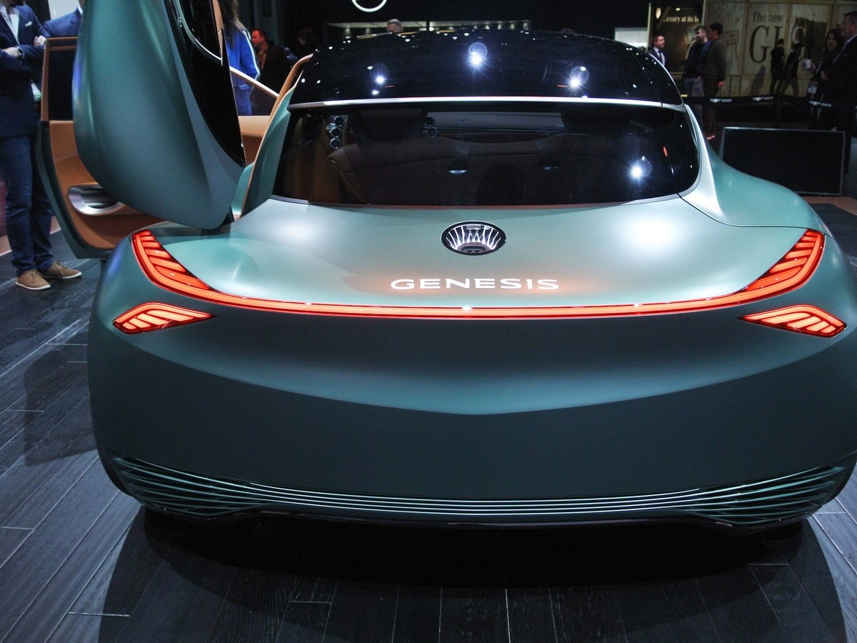 13 Genesis Mint Concept Live