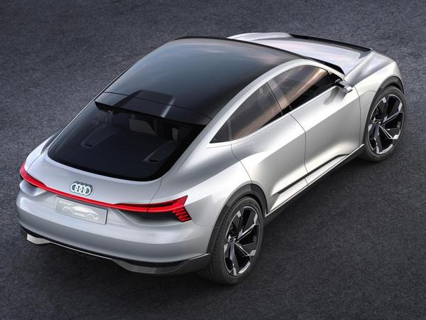 13 Audi E Tron Sportback Concept