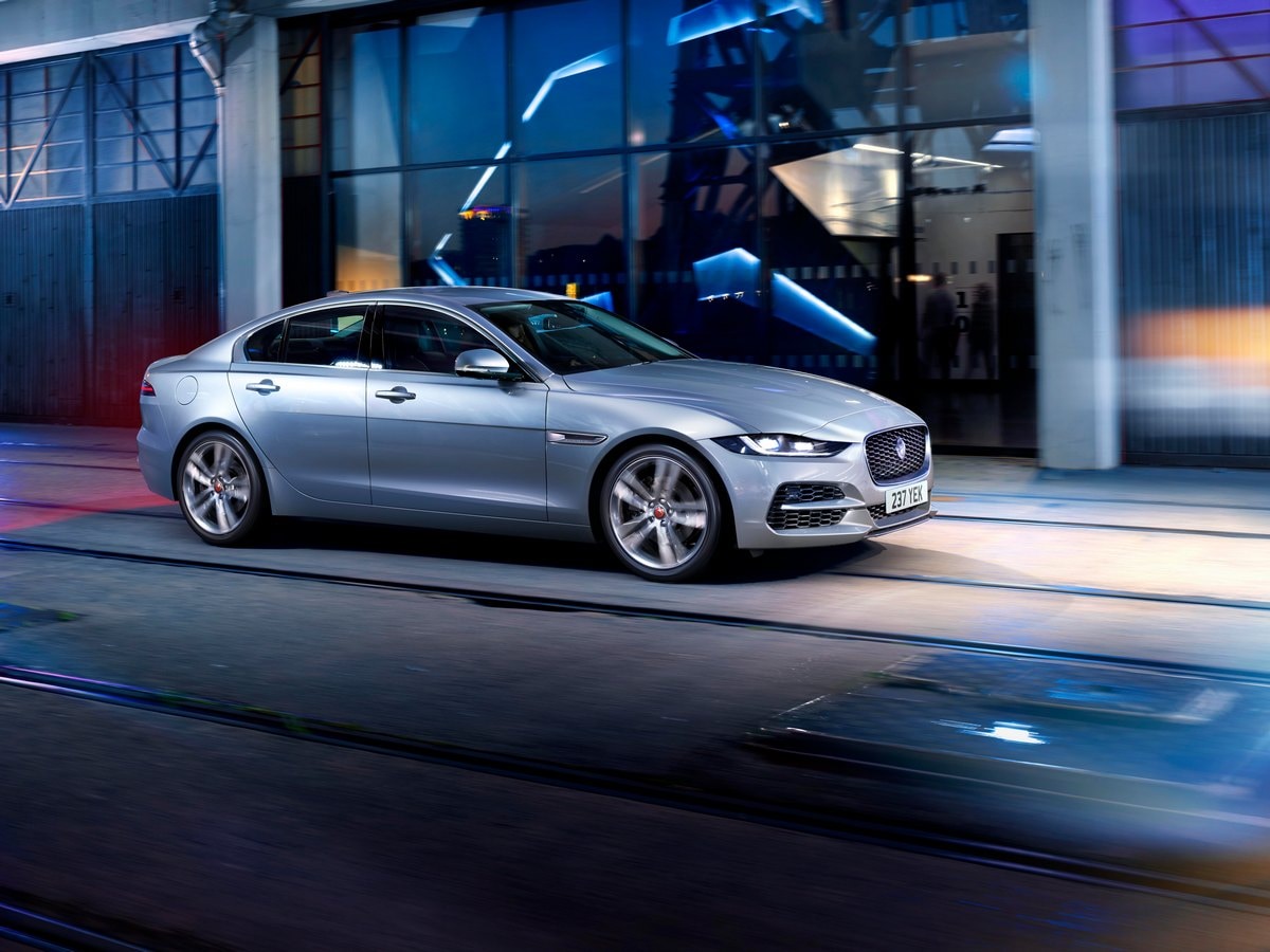 13a 2020 Jaguar Xe Grey Oem
