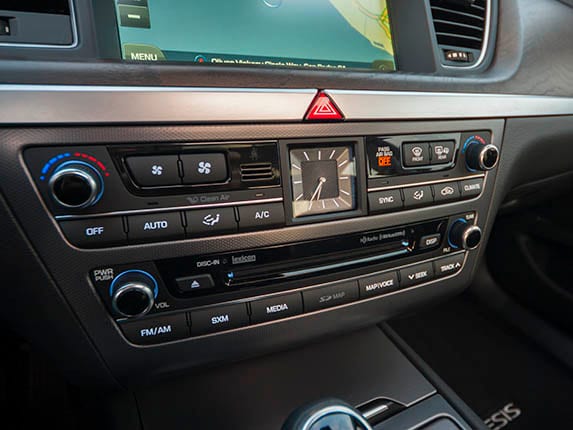 14 2015 Hyundai Genesis Long Term Interior