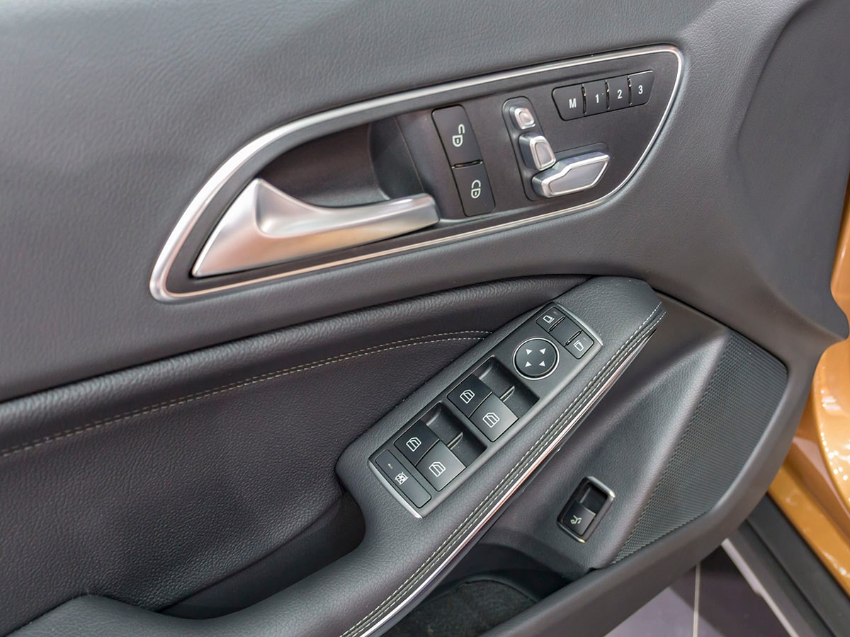 14 2017 Mercedes Benz GLA Detroit KBB