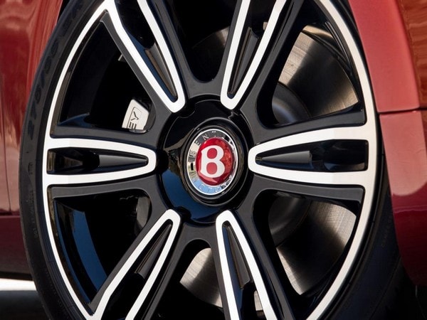 14 2017 Bentley Flying Spur V8s (1)