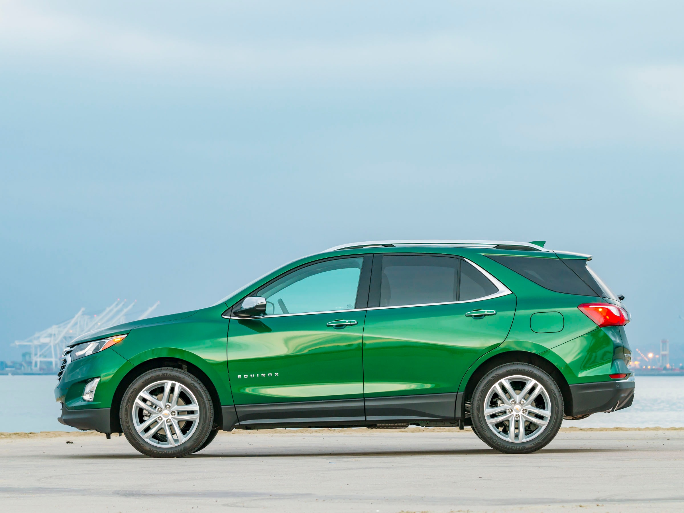 14 2018 Chevrolet Equinox Turbo Exterior KBB