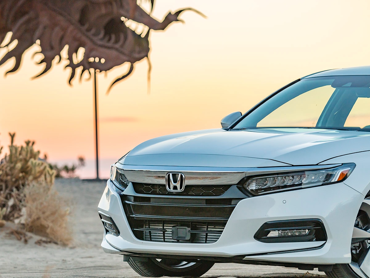 14 2018 Honda Accord Exterior BB Win KBB Win