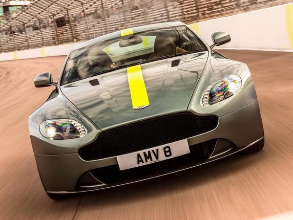 14 2018 Aston Martin V8 Vantage Amr