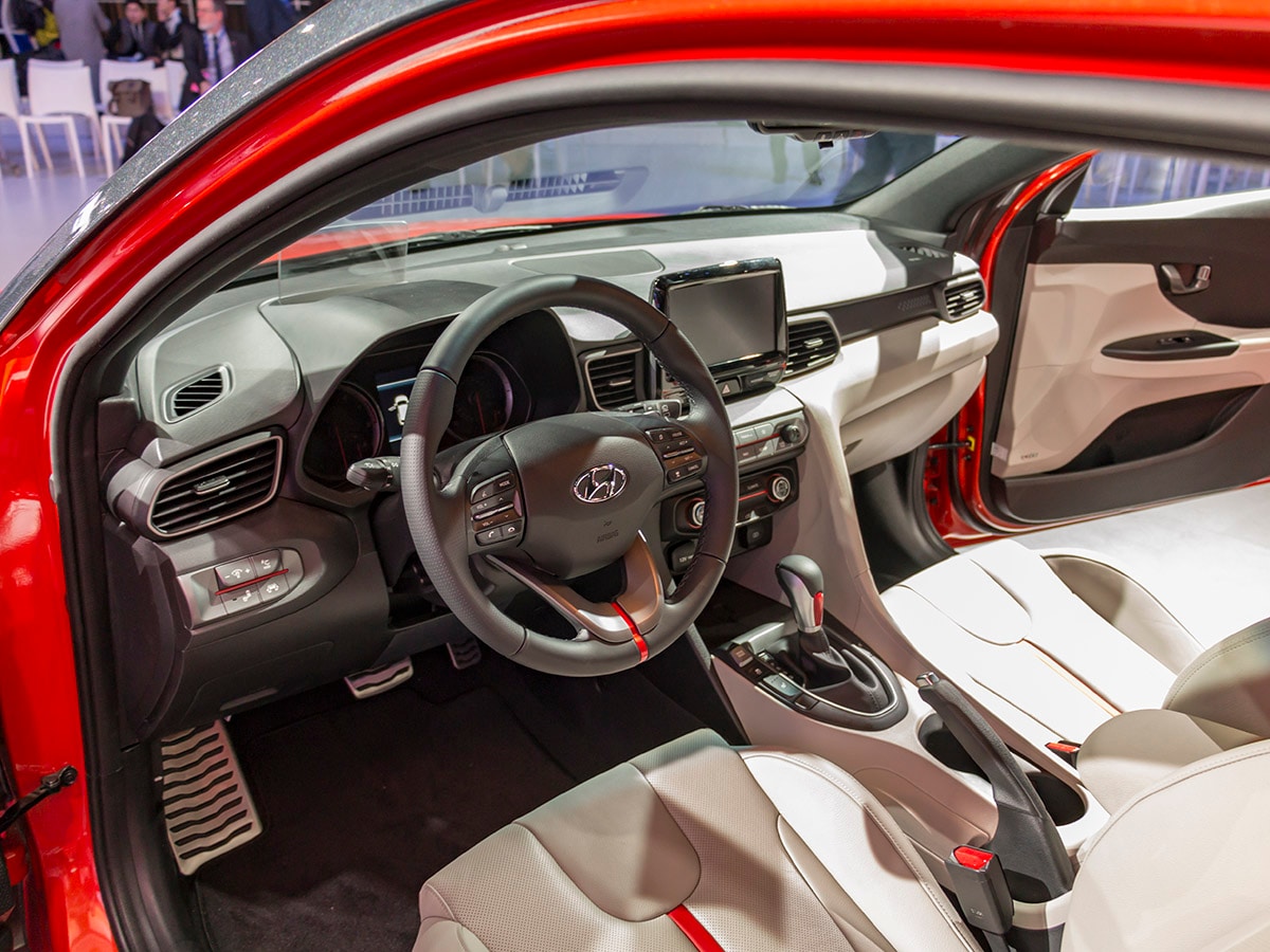 14 2019 Hyundai Veloster NAIAS KBB