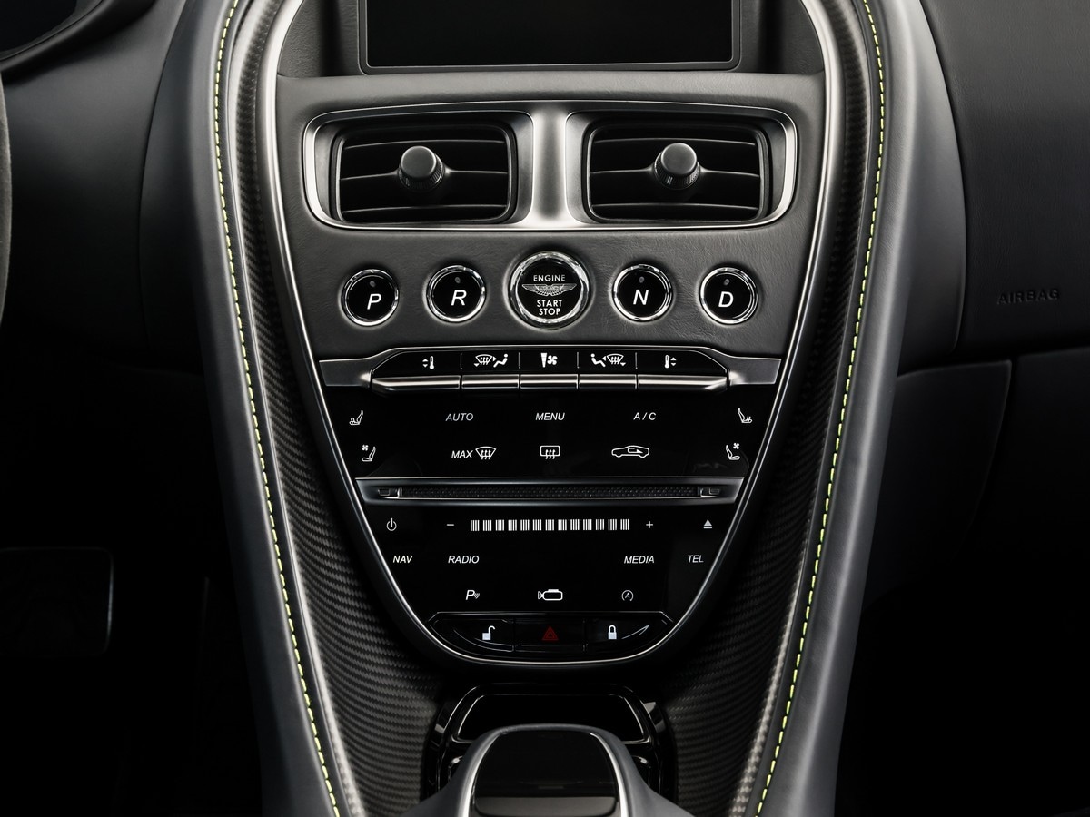 14 2019 Aston Martin Db11 Amr Oem