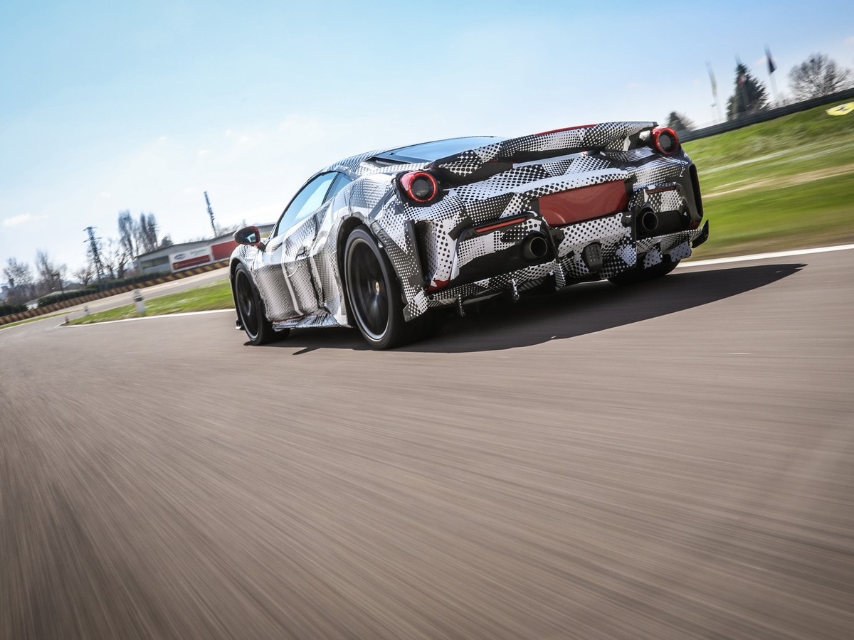 14 2019 Ferrari 488 Pista