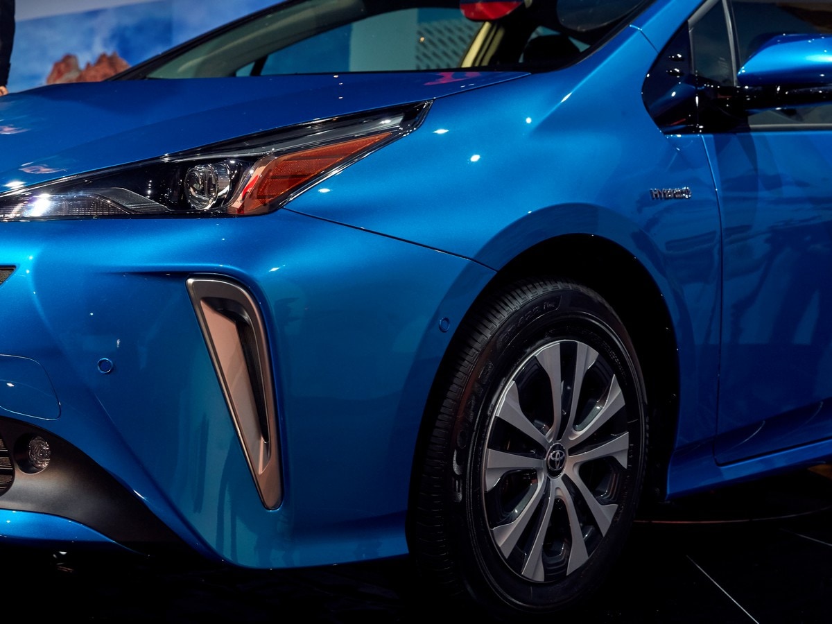 14 2019 Toyota Prius Awd LA