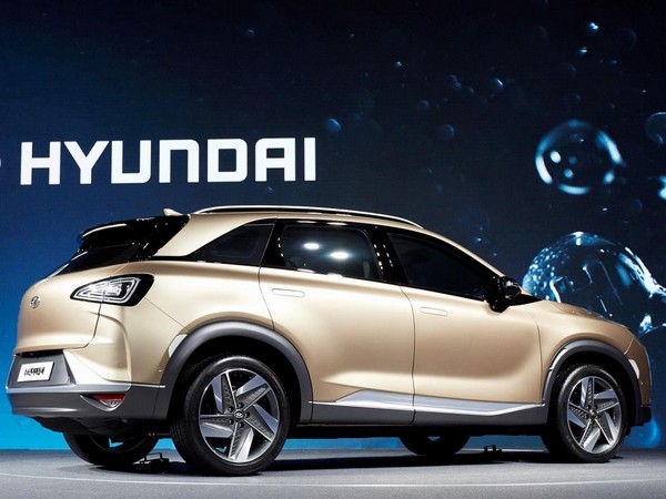 14 Hyundai Next Gen Fuel Cell Suv