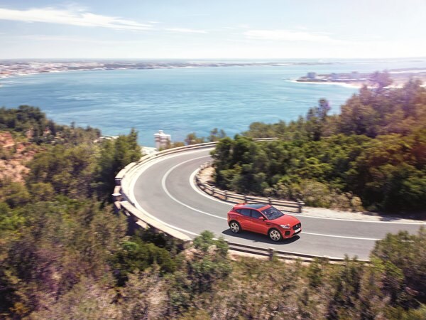 14a 2018 Jaguar E Pace