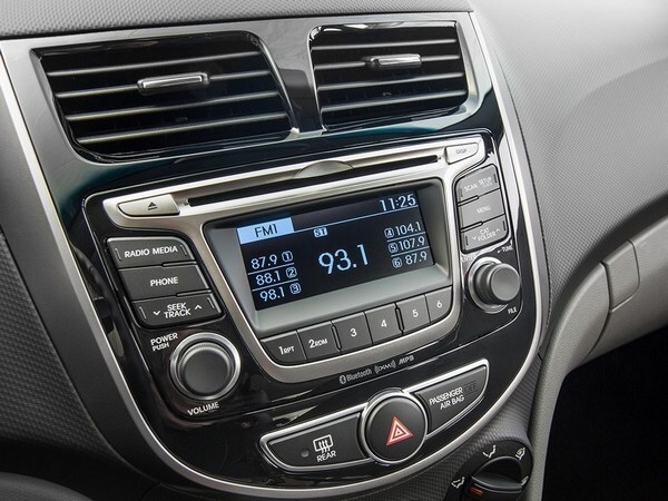 15 2017 Hyundai Accent Value Edition