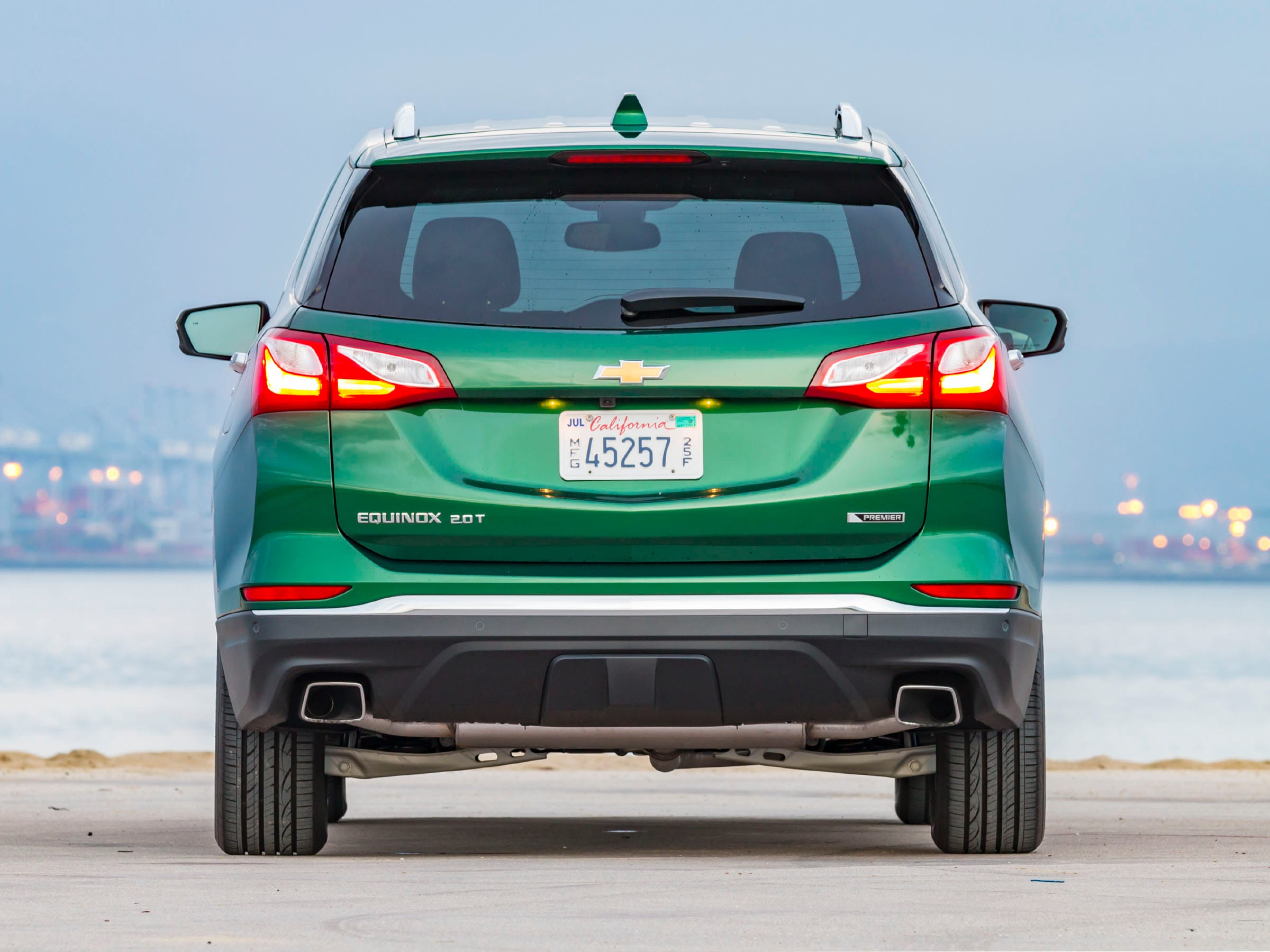 15 2018 Chevrolet Equinox Turbo Exterior KBB