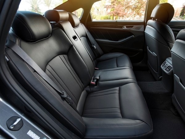 15-2018-Genesis-G80-3.3T-1