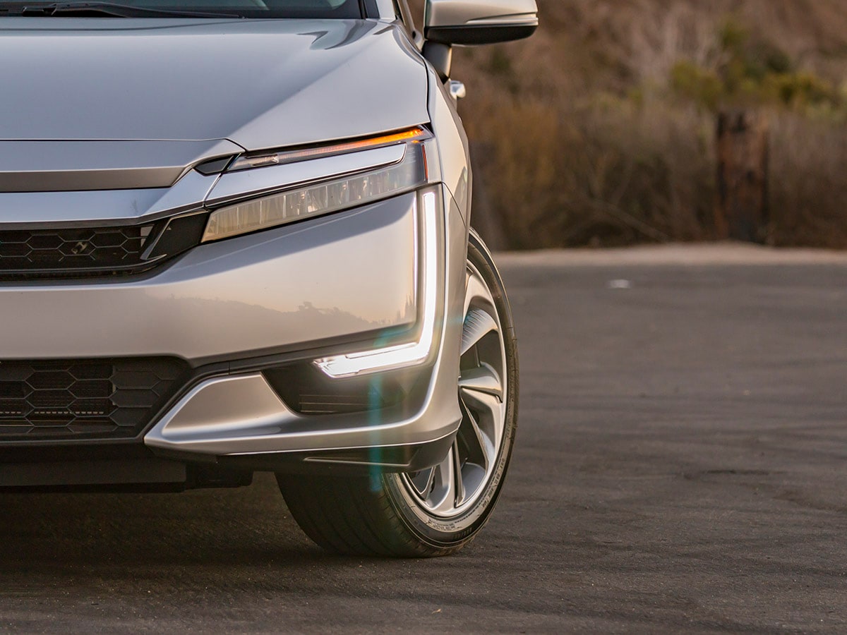 15 2018 Honda Clarity PHEV Exterior KBB