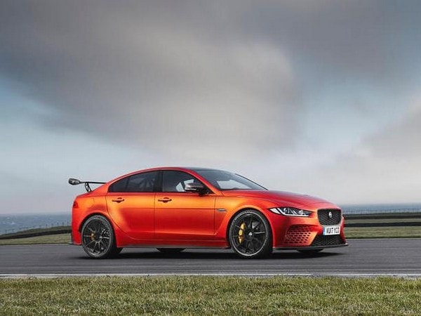 15 2018 Jaguar Xe Sv Project 8