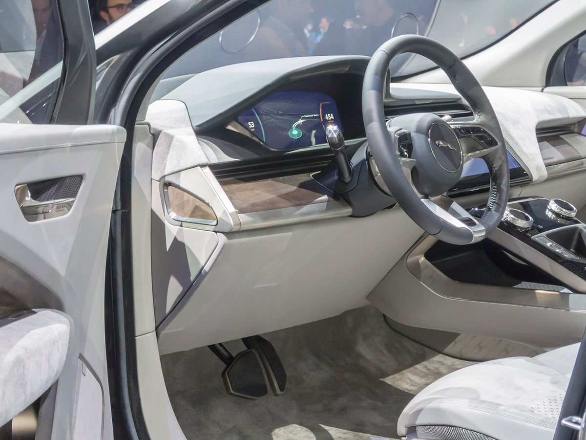 15 Jaguar I Pace Concept LA
