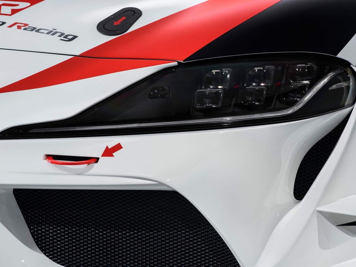 15 Toyota Supra Gr Racing Concept Geneva