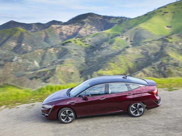 16 2017 Honda Clarity Fuel Cell First Drive