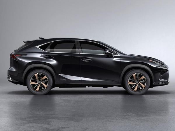 16 2018 Lexus Nx 300h