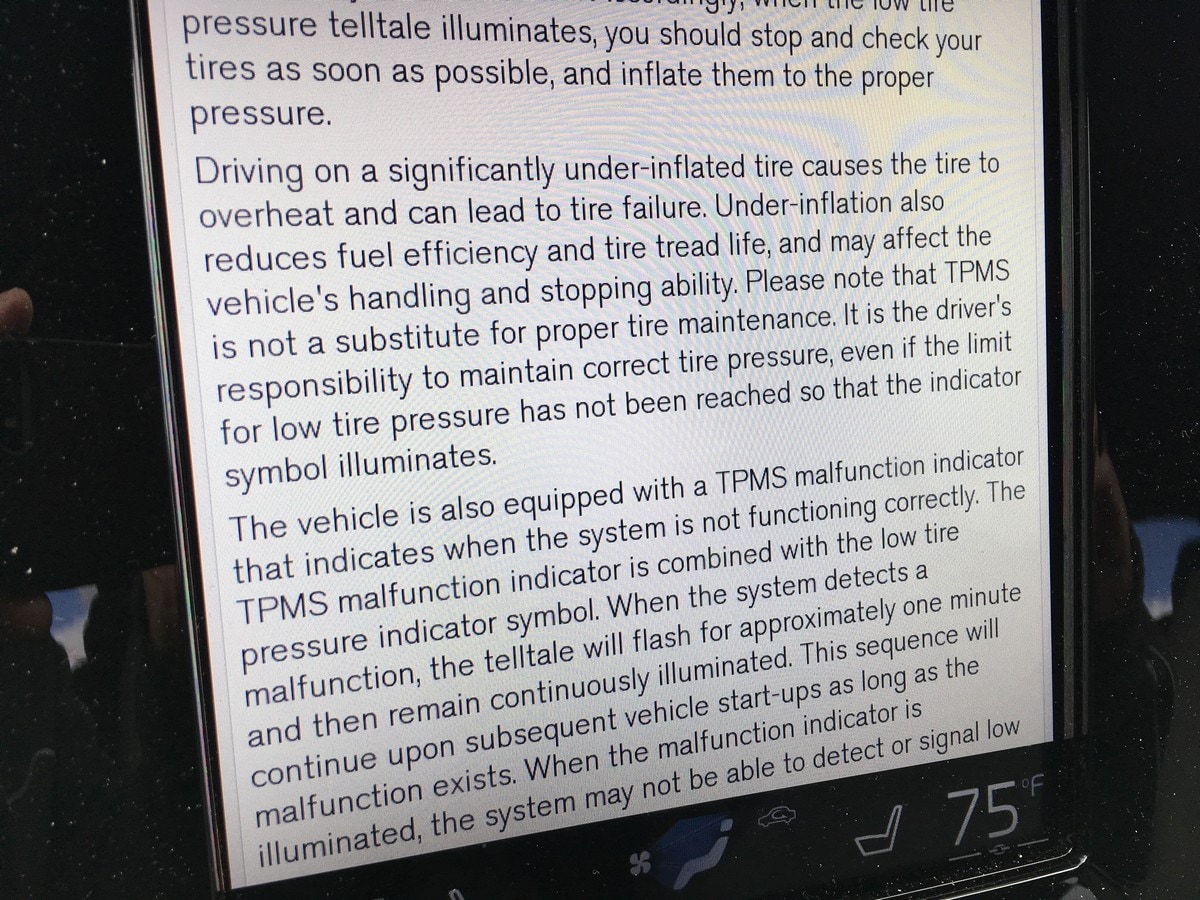 16 2019 Volvo XC40 Tire Warning
