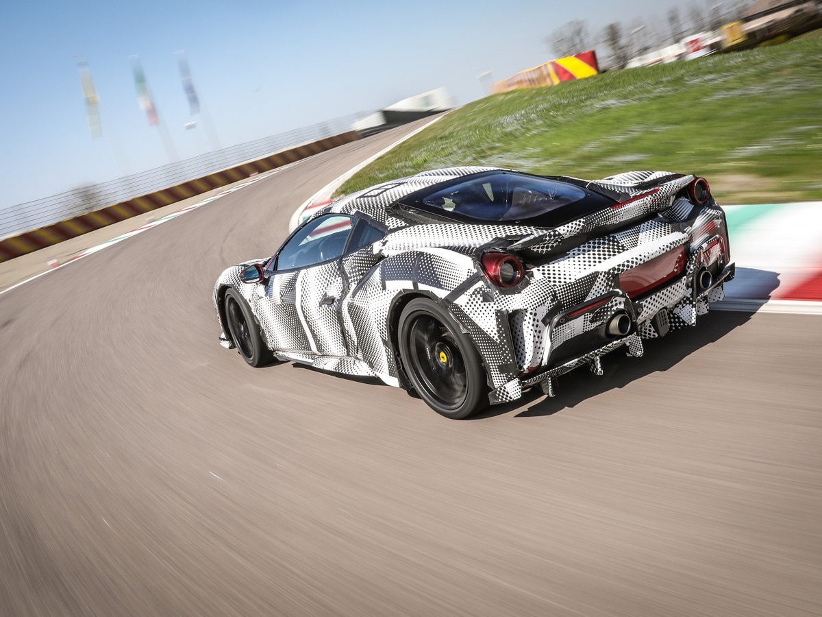 16 2019 Ferrari 488 Pista