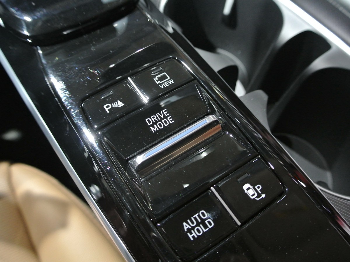16 2020 Hyundai Sontata Live