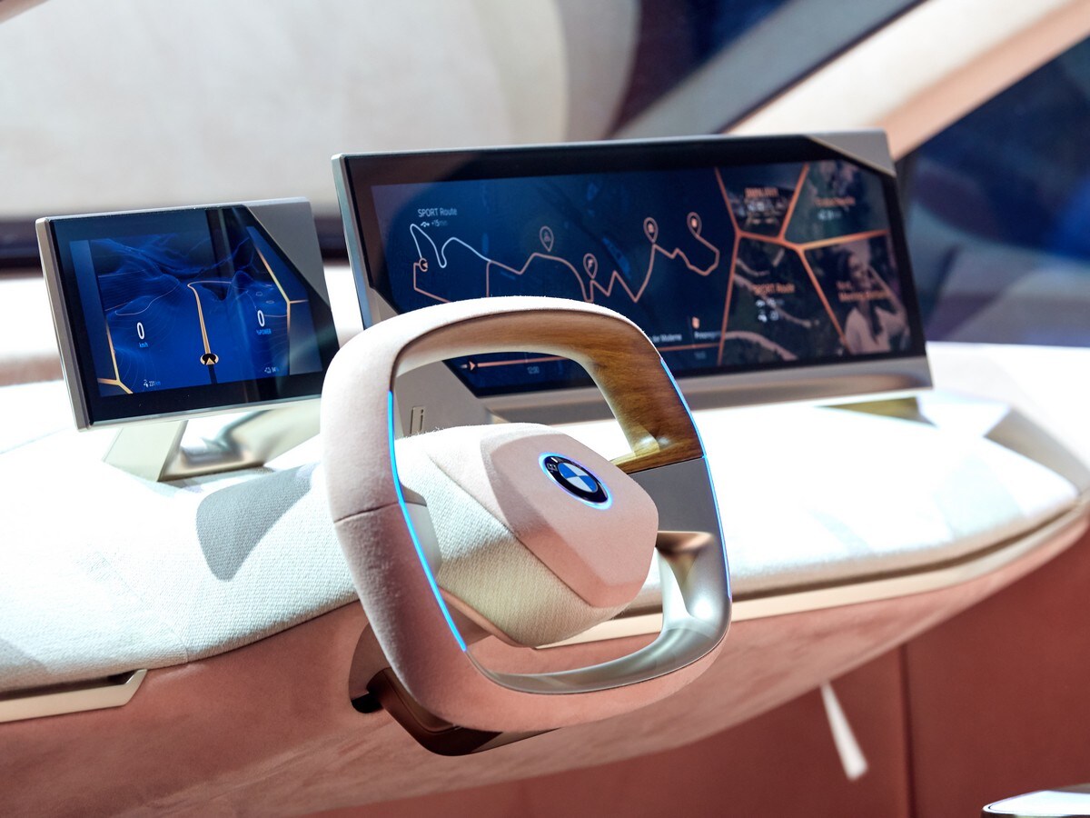 16 Bmw Vision INext LA