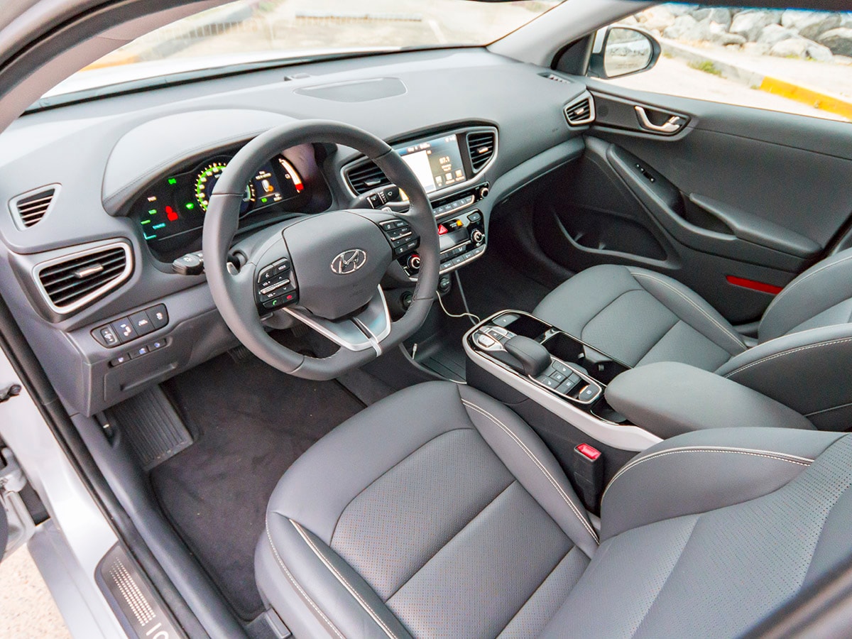 17 2017 Hyundai Ioniq Electric Interior KBB