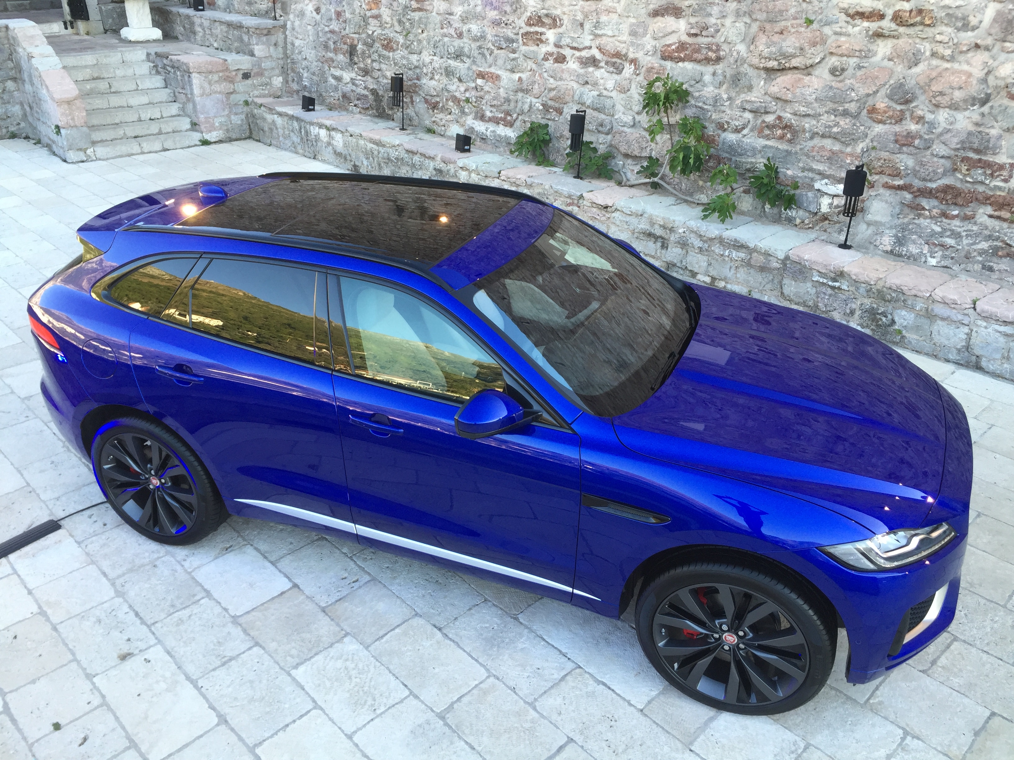 17 2017 Jaguar F Pace