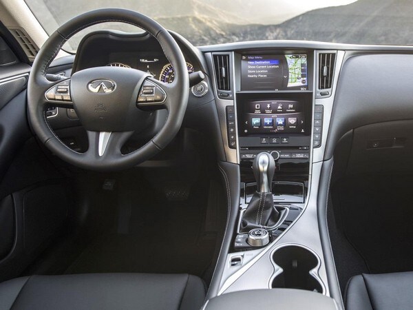 17 2017 Infiniti Q50 30t Signature Edition