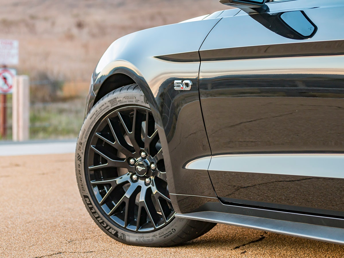 17 2018 Ford Mustang GT Exterior KBB