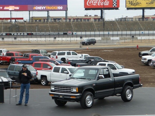 17 2019 Chevrolet Silverado Reveal