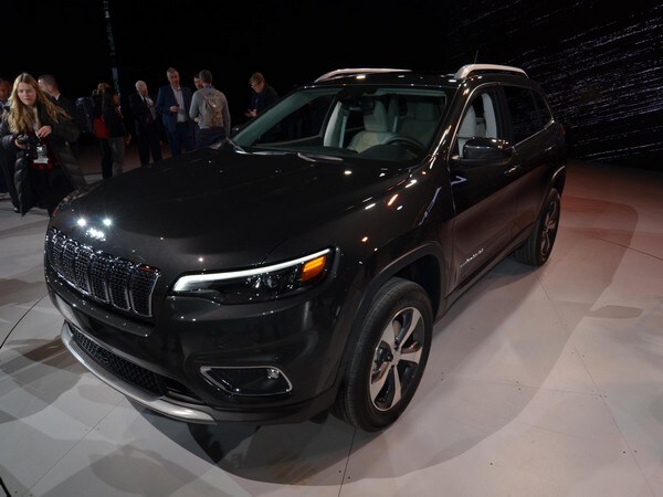 17 2019 Jeep Cherokee Np