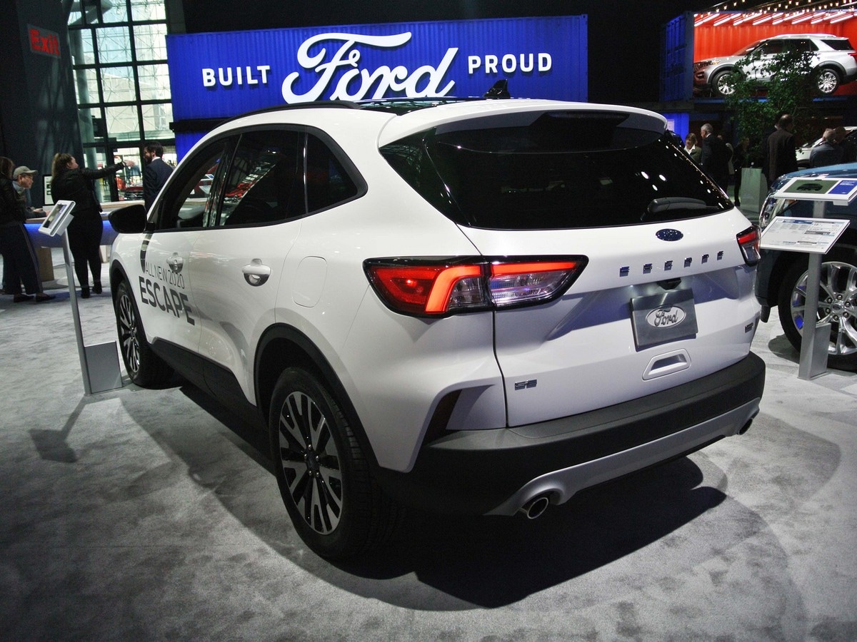 17 2020 Ford Escape Live