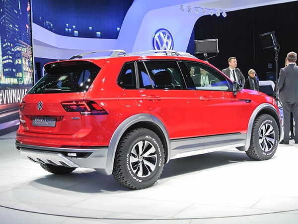 17 Volkswagen Tiguan GTE Concept