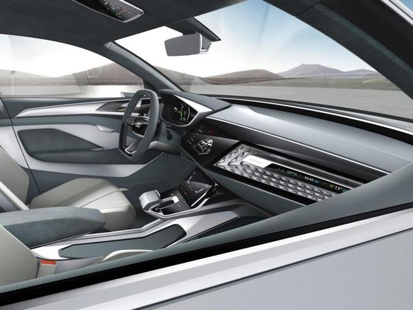 17 Audi E Tron Sportback Concept