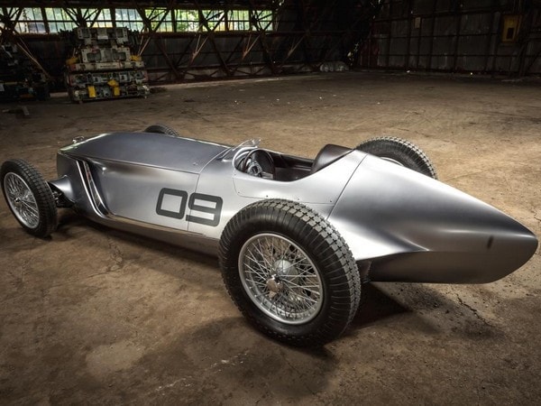 17 Infiniti Prototype 9 Concept