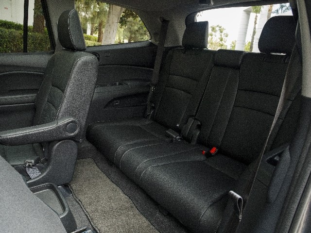 18 2017 Honda Pilot Comparo