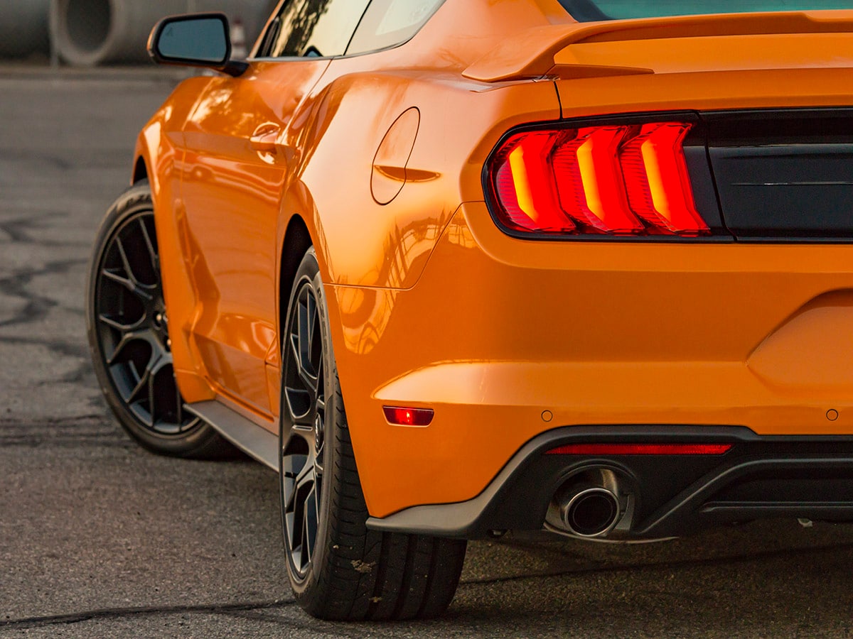 18 2018 Ford Mustang EcoBoost Exterior KBB