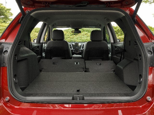 18 2018 Chevrolet Equinox Comparo