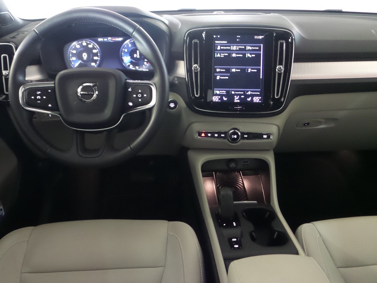 18 2019 Volvo XC40 Long Term