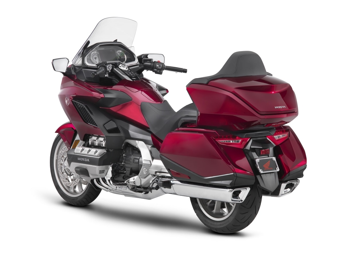 18 Honda Gold Wing Tour Red LR34
