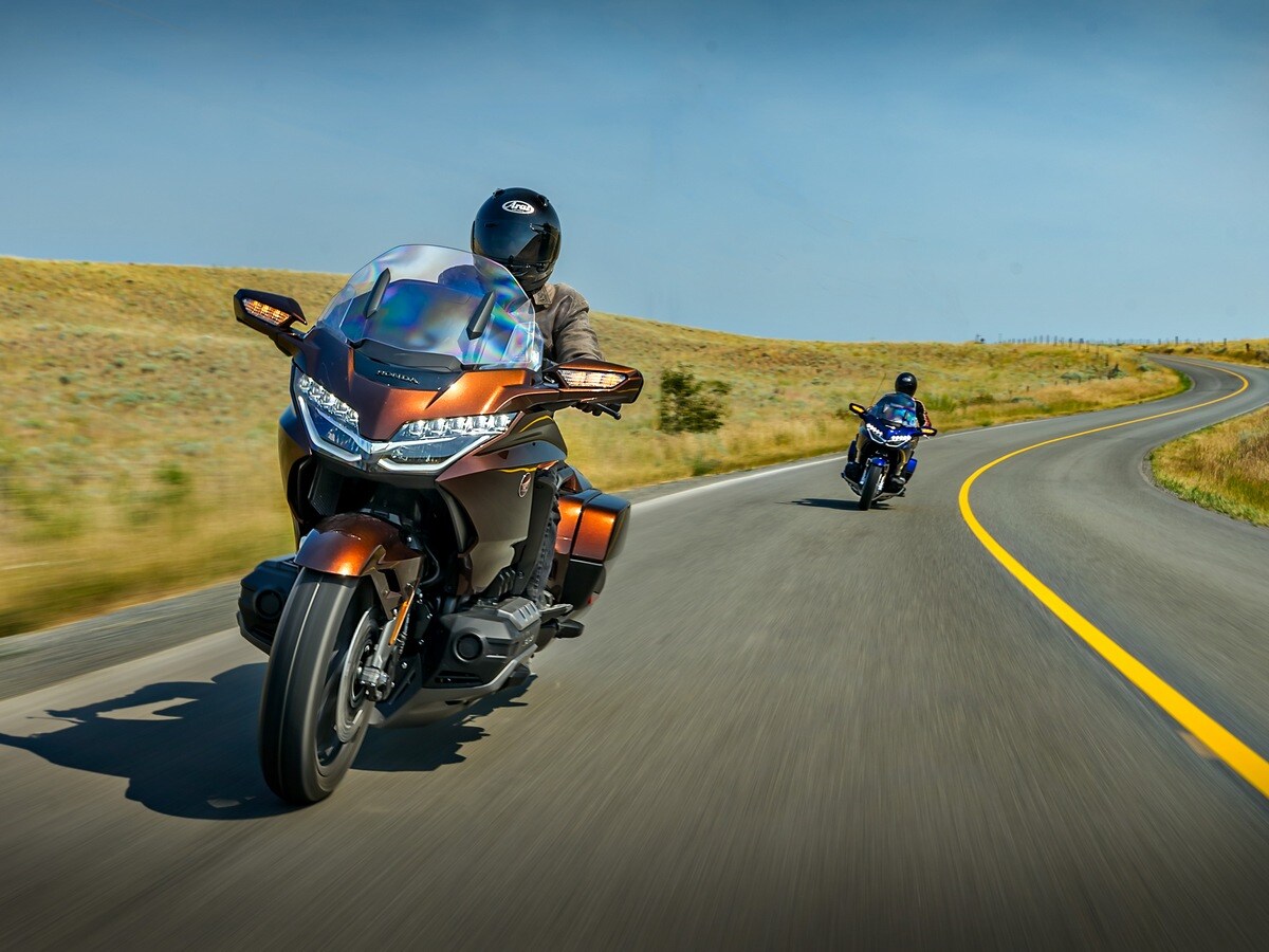 18 Honda Gold Wing Action Image 21
