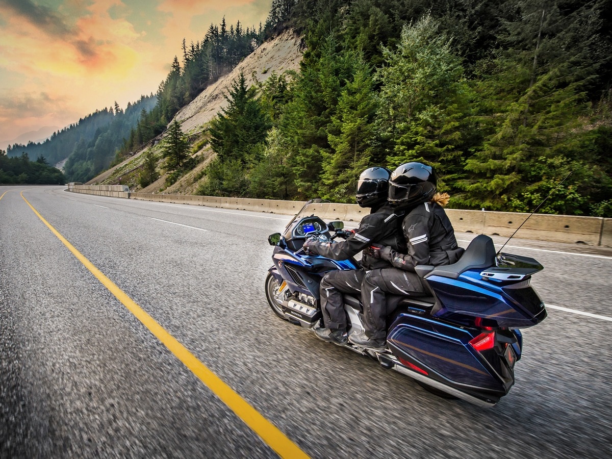 18 Honda Gold Wing Action Image 8