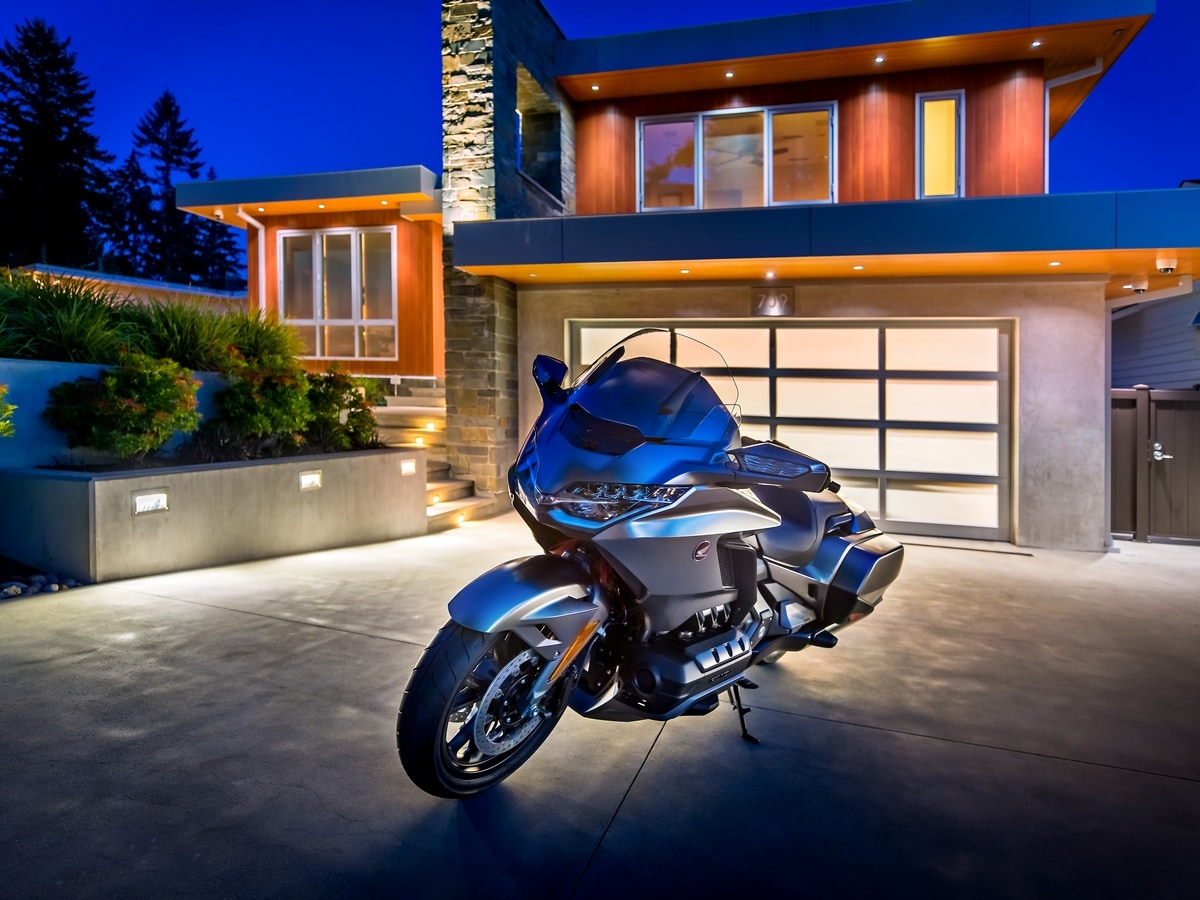 18 Honda Gold Wing Lifestyle Image 9
