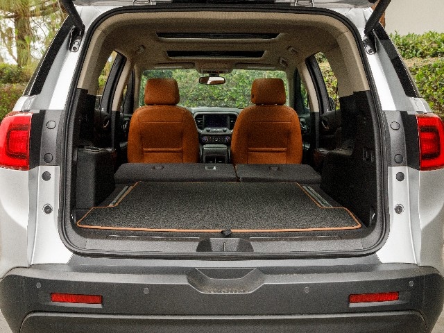 19 2017 Gmc Acadia Comparo